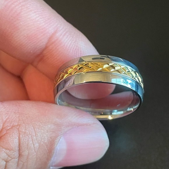 8mm gold center silver men ring - Picture 5 of 8